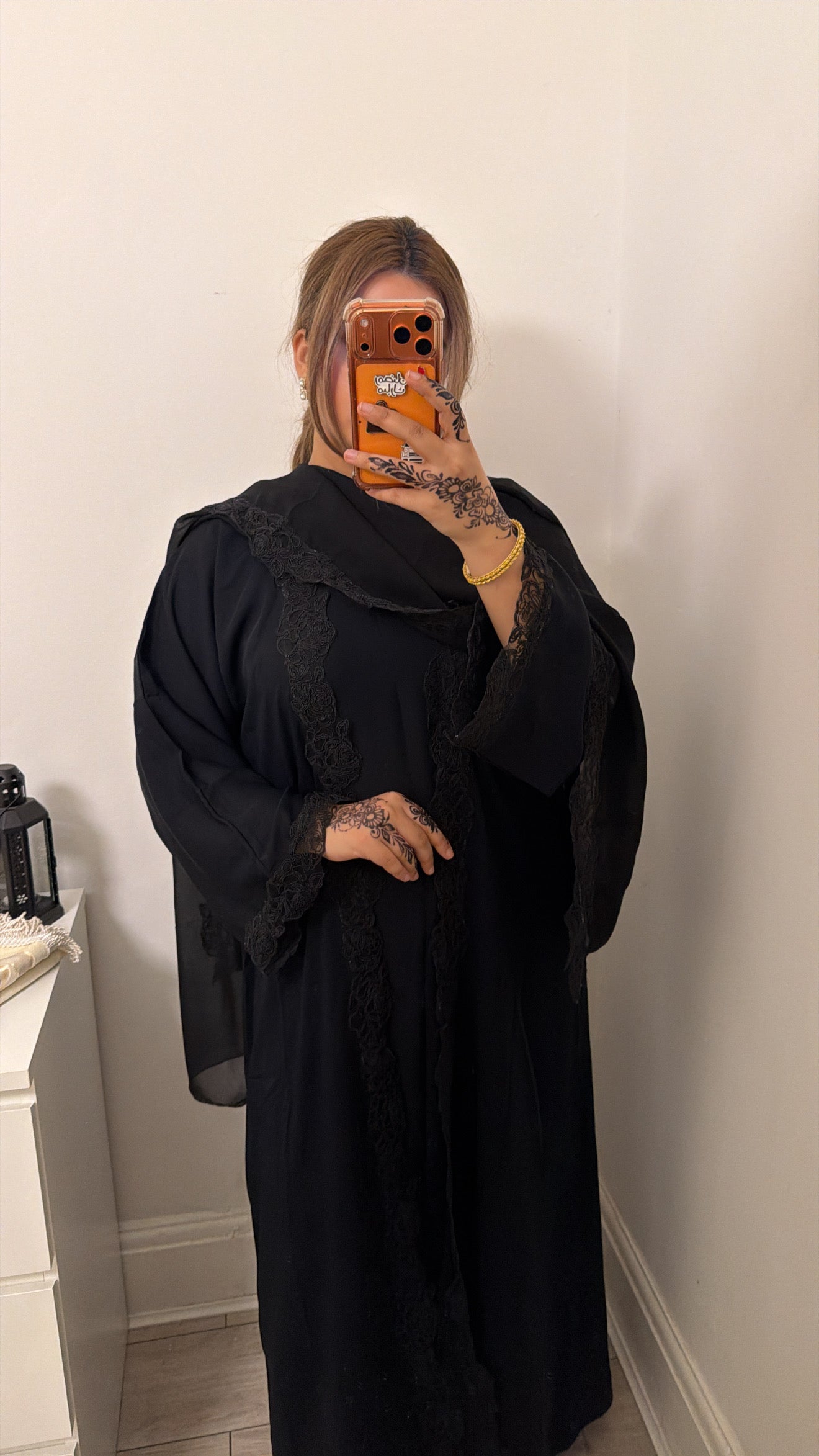 Huda abaya